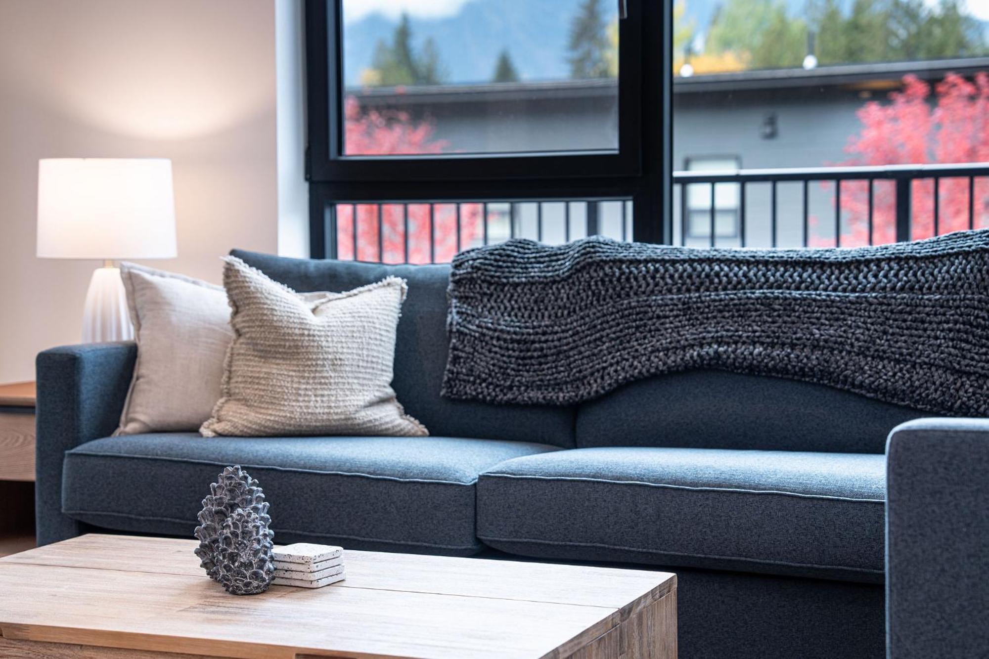 Bluebird Daze By Revelstoke Vacations Apartment Exterior photo
